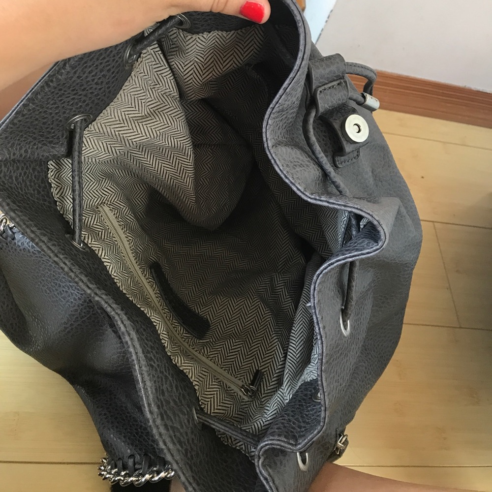 Grey Backpack - Picture 6 of 7